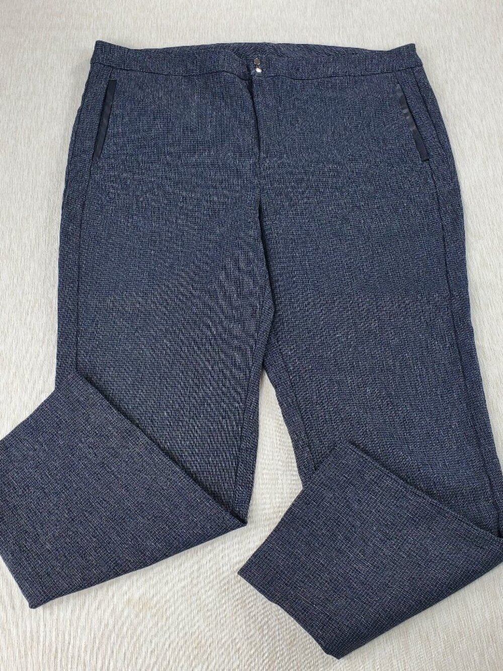 Chico’s Black Gray Straight Leg Dress Pants Women’s Size 3R  U.S. 16R Stretch